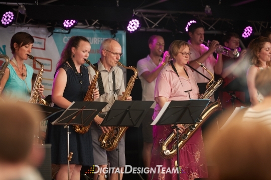 DigitalDesignTeam018AX150259