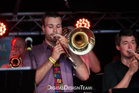 DigitalDesignTeam044AX150267