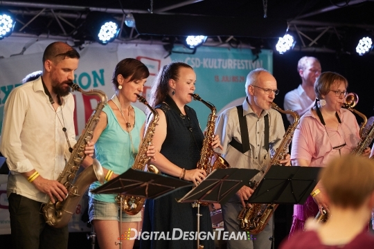 DigitalDesignTeam060AX150282