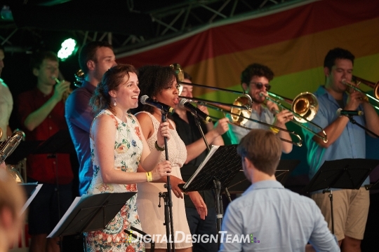 DigitalDesignTeam063AX150286