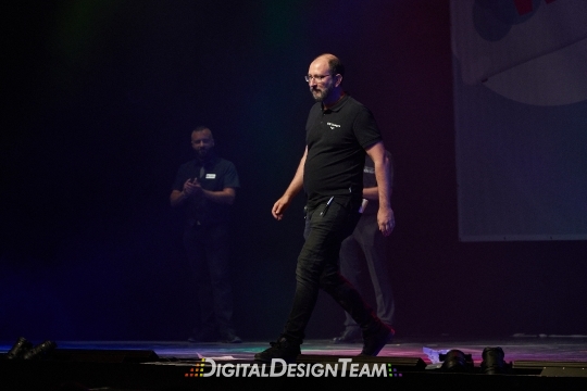 DigitalDesignTeam0675A73039938