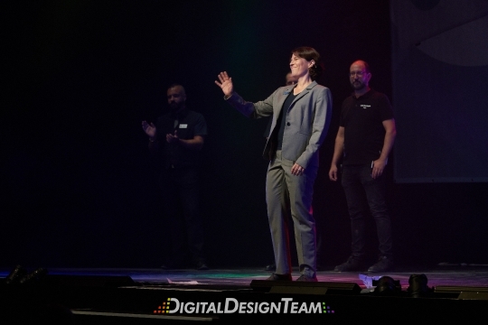 DigitalDesignTeam0679A73039972