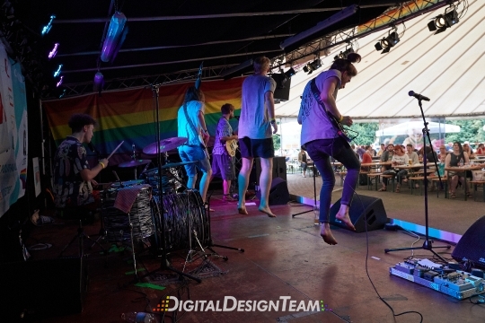 DigitalDesignTeam093AX149560