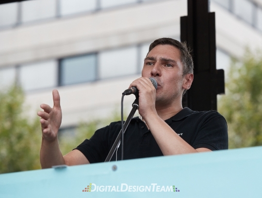 DigitalDesignTeam123X2089385