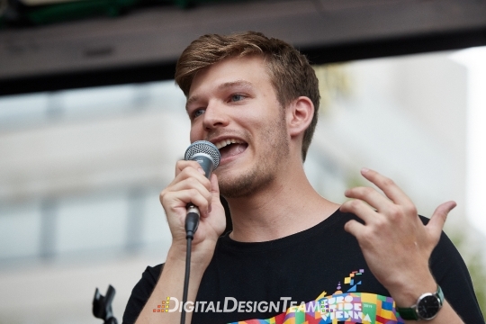 DigitalDesignTeam146X2089434