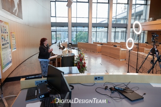 DigitalDesignTeam196A75I0713