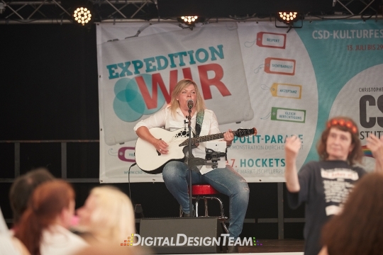 DigitalDesignTeam215AX150404