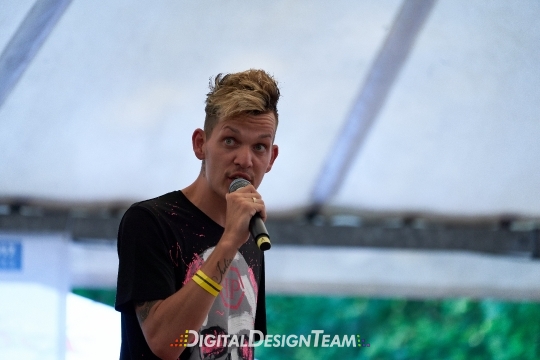 DigitalDesignTeam279A73006825