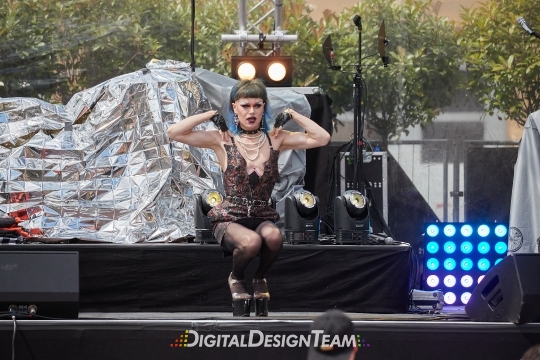 DigitalDesignTeamA75I2976