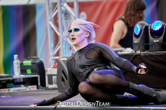 DigitalDesignTeamA75I3972