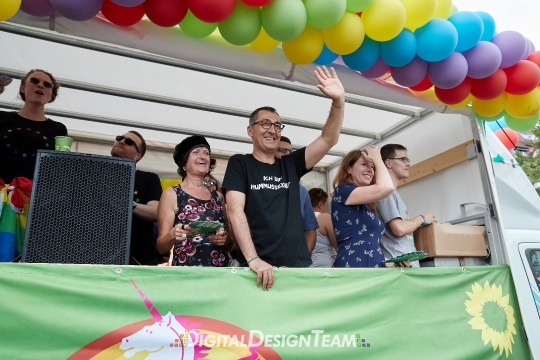 DigitalDesignTeamAX165005