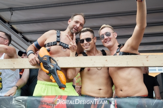 DigitalDesignTeamAX165047