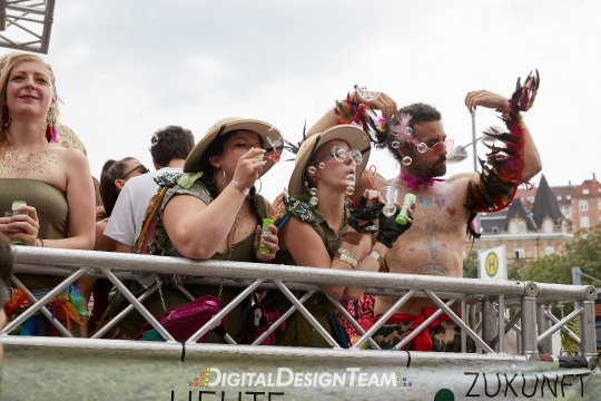 DigitalDesignTeamAX165095