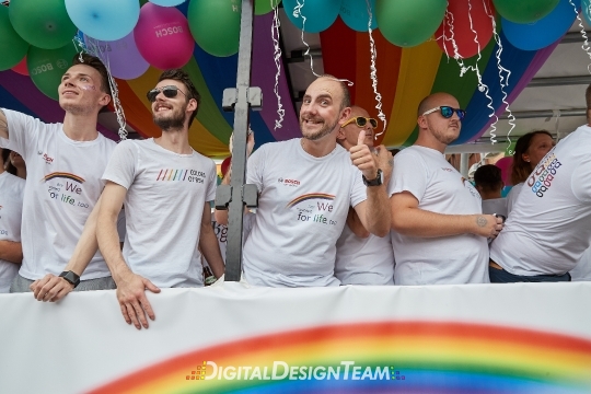 DigitalDesignTeamAX165145