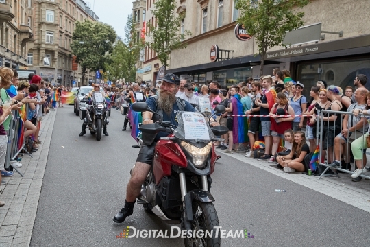 DigitalDesignTeamAX165243