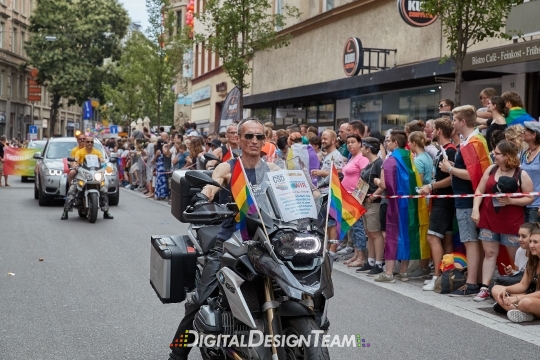 DigitalDesignTeamAX165246