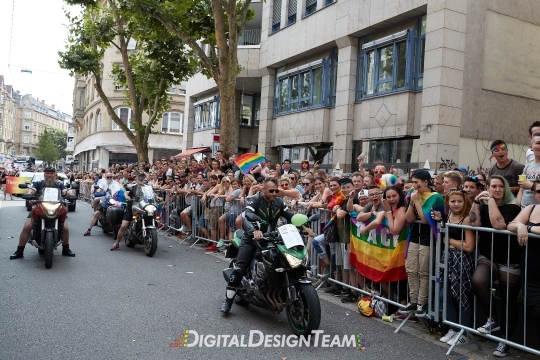 DigitalDesignTeamAX165266