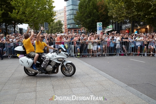 DigitalDesignTeamAX165273