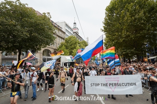 DigitalDesignTeamAX165420