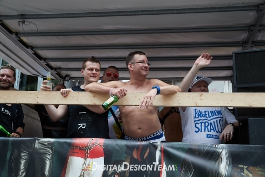 DigitalDesignTeamAX165431