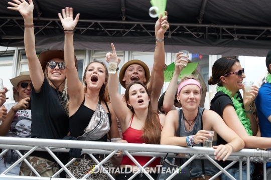 DigitalDesignTeamAX165464