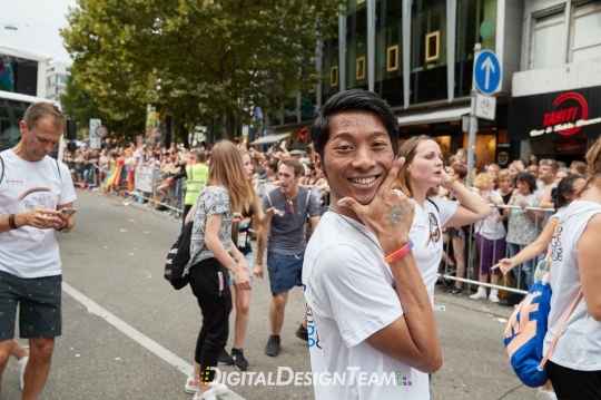 DigitalDesignTeamAX165493