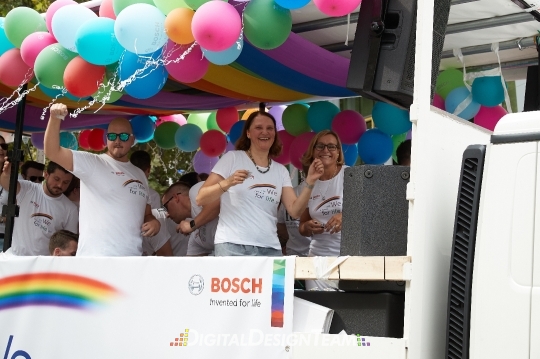 DigitalDesignTeamAX165496