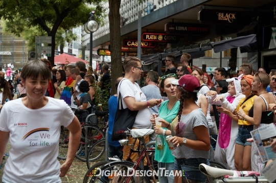 DigitalDesignTeamAX165565