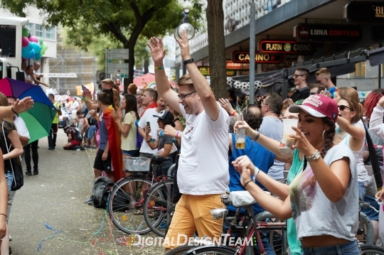 DigitalDesignTeamAX165570