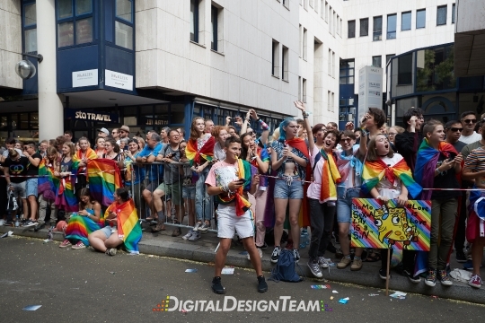 DigitalDesignTeamAX165677