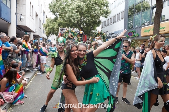 DigitalDesignTeamAX165682