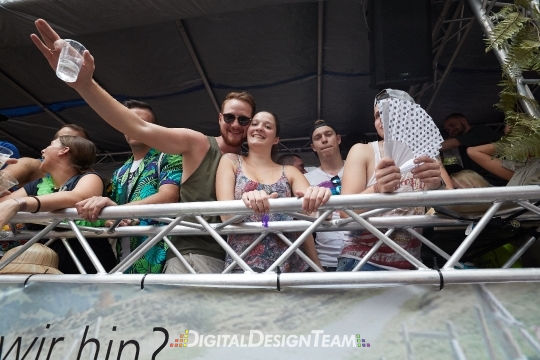 DigitalDesignTeamAX165685