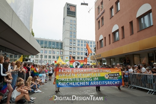 DigitalDesignTeamAX165820