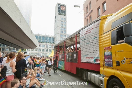 DigitalDesignTeamAX165830