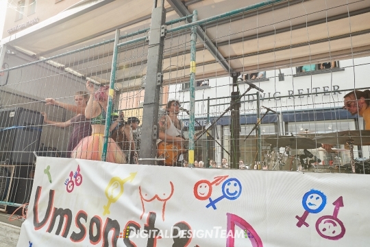 DigitalDesignTeamAX165849