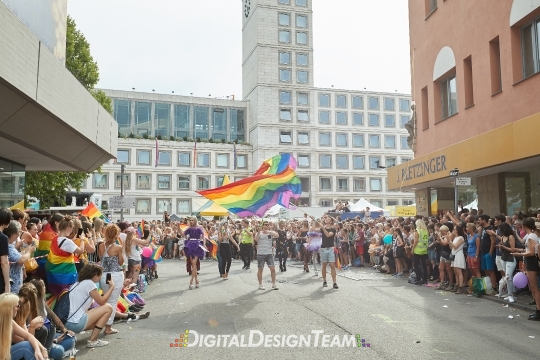 DigitalDesignTeamAX165860