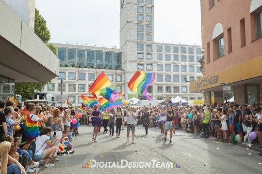 DigitalDesignTeamAX165864