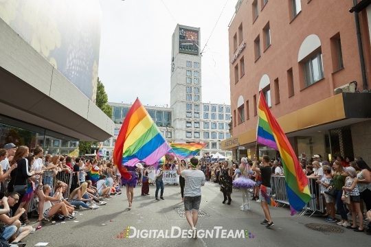 DigitalDesignTeamAX165880