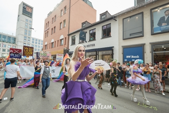 DigitalDesignTeamAX165894