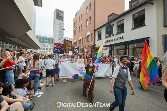 DigitalDesignTeamAX165897