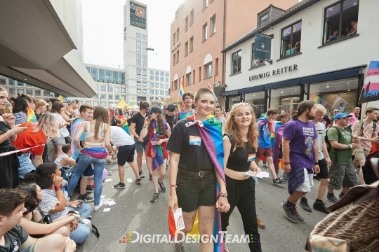 DigitalDesignTeamAX165904