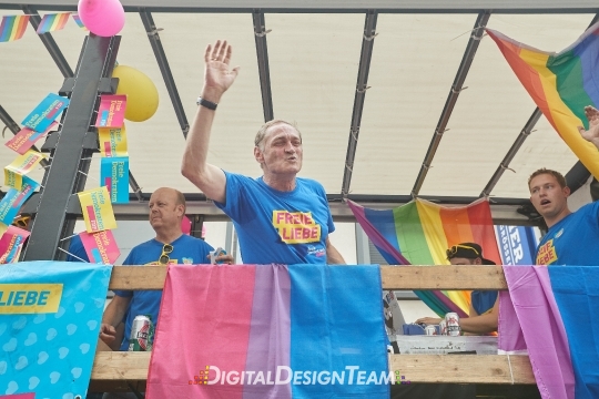 DigitalDesignTeamAX165924