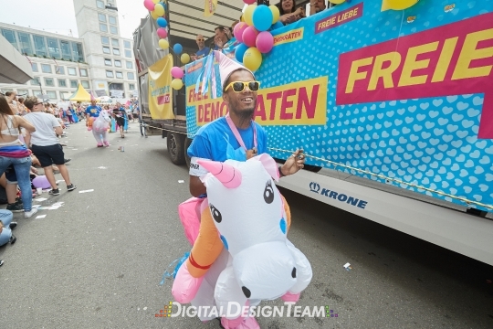 DigitalDesignTeamAX165925