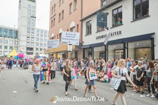 DigitalDesignTeamAX165931