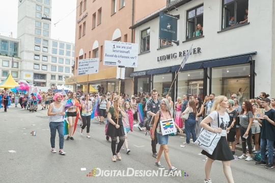 DigitalDesignTeamAX165932