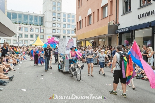 DigitalDesignTeamAX165933