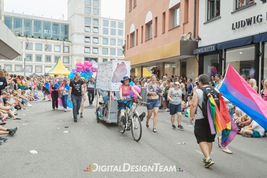 DigitalDesignTeamAX165934