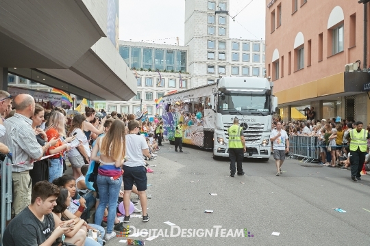 DigitalDesignTeamAX165948