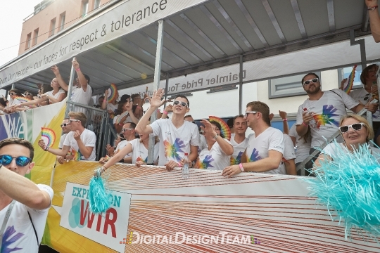 DigitalDesignTeamAX165954