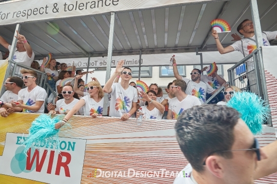 DigitalDesignTeamAX165955